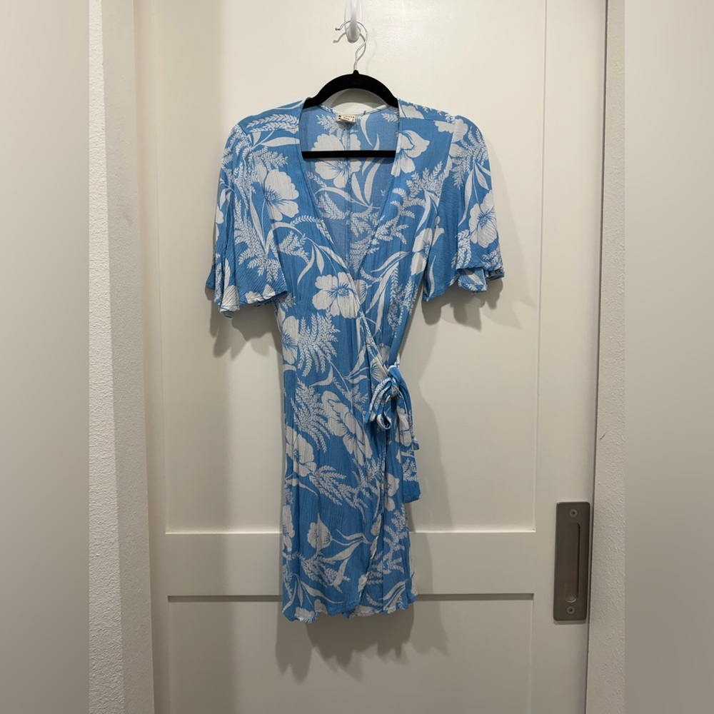 BILLABONG Floral Swim Cover-Up and Dress- size M